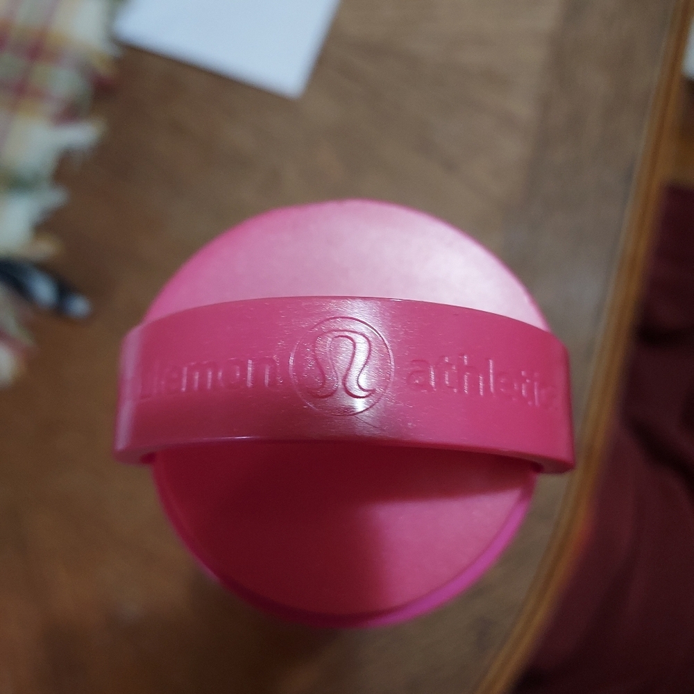 Lululemon cup